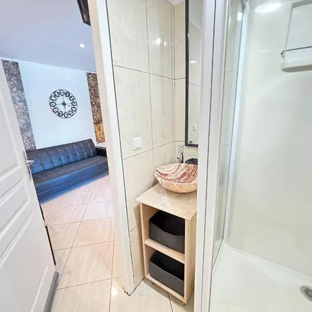Azur Apartmán *